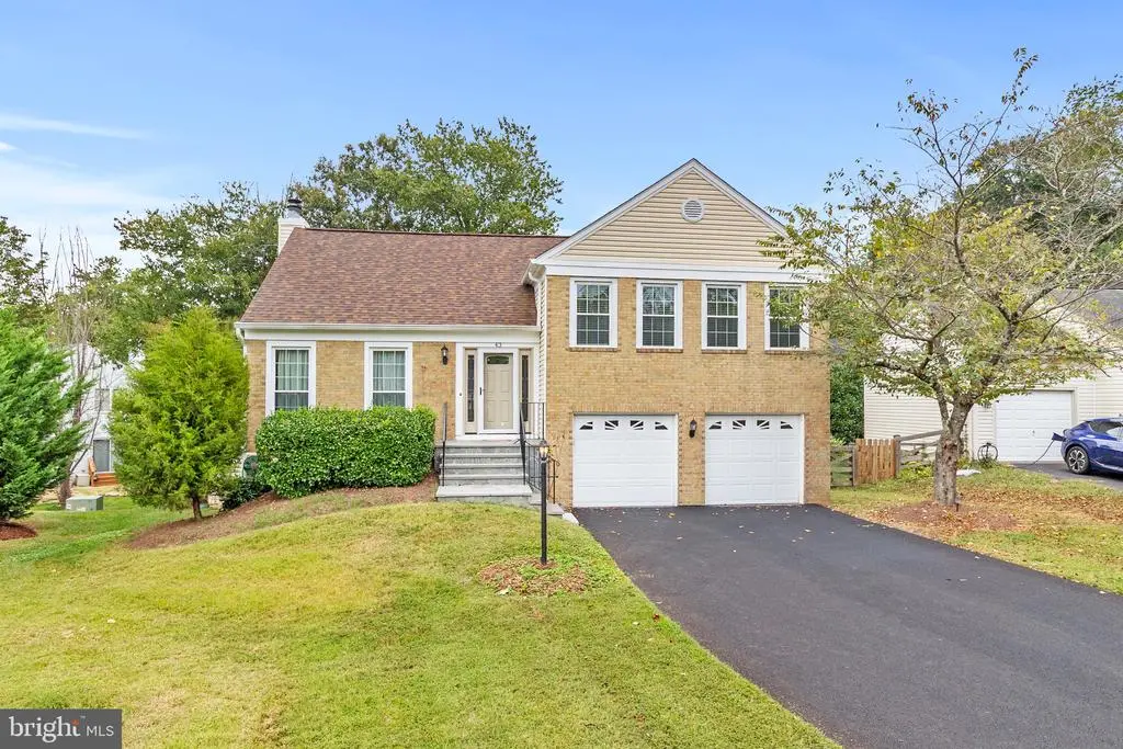 43 Bentley Dr, Sterling