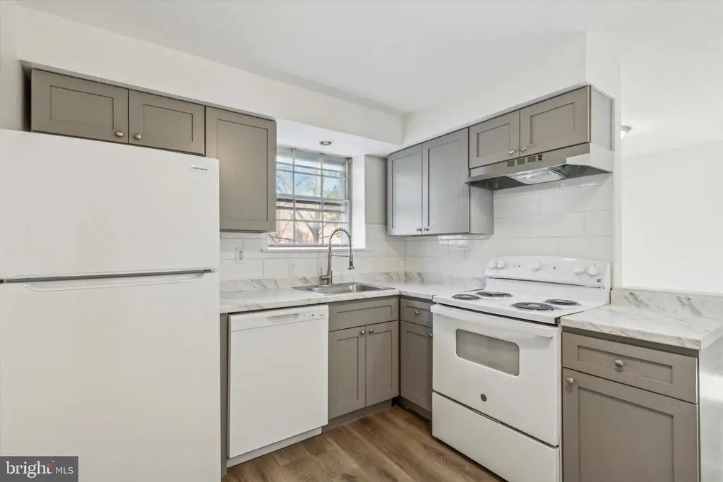 329 Buttonwood St #c, NORRISTOWN