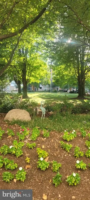 10201 Grosvenor Pl #1626, ROCKVILLE