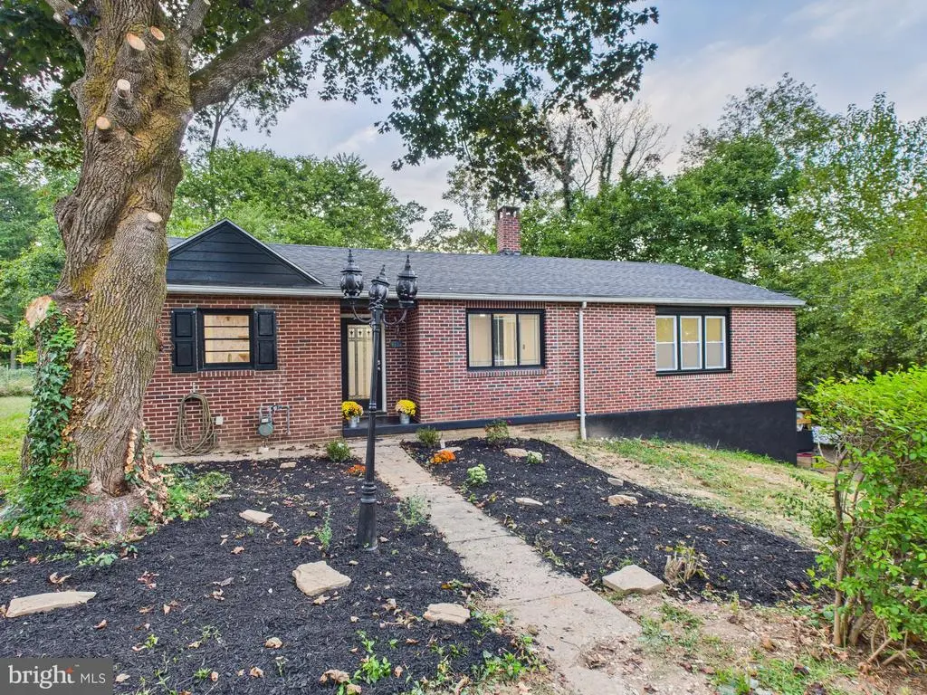 1230 S Albemarle St, YORK