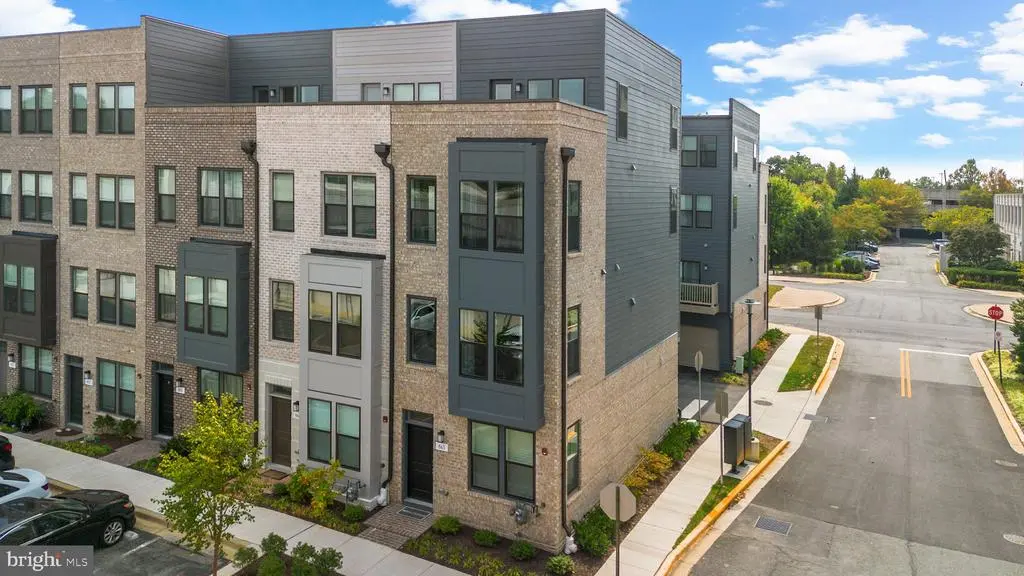 863 King Farm Blvd, ROCKVILLE