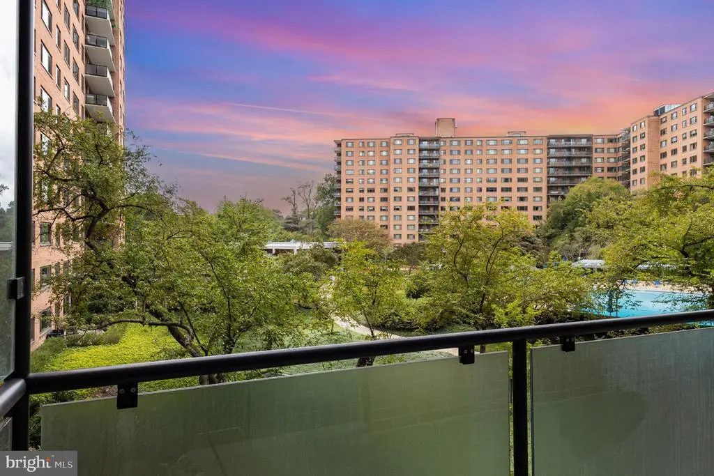 4201 Cathedral Ave Nw #323e, WASHINGTON