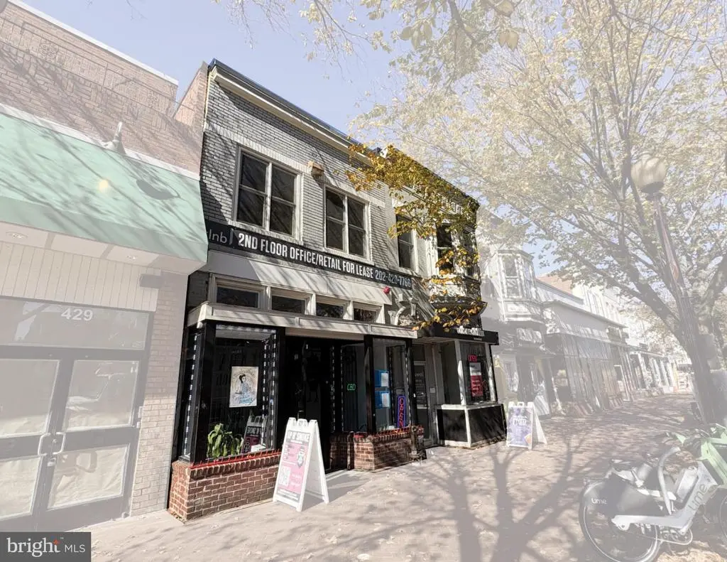 427 8th St Se, WASHINGTON