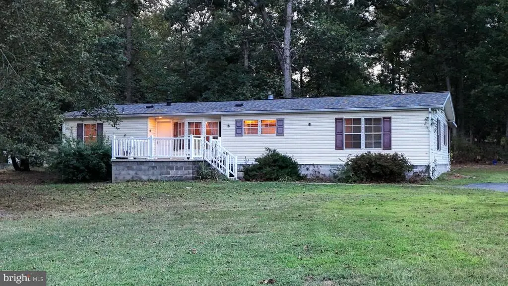 153 Paris Ln, FELTON