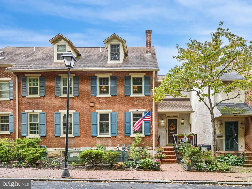 47 Ivy Rd, Wilmington