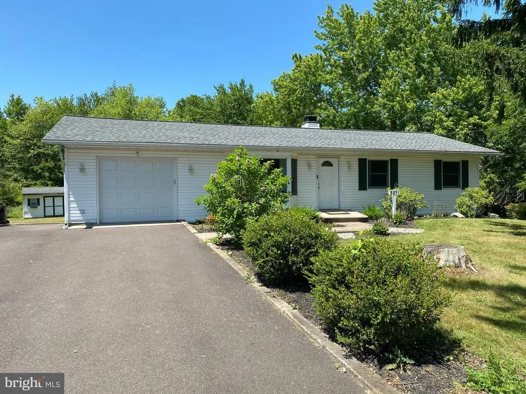 5871 Stump Rd, PIPERSVILLE