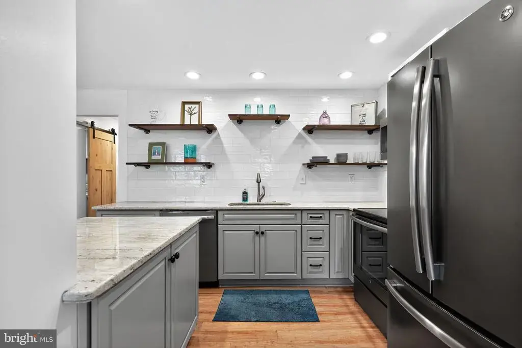 908 Yardley Cmns Cmns, YARDLEY