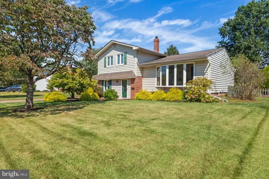 675 Cheryl Dr, WARMINSTER