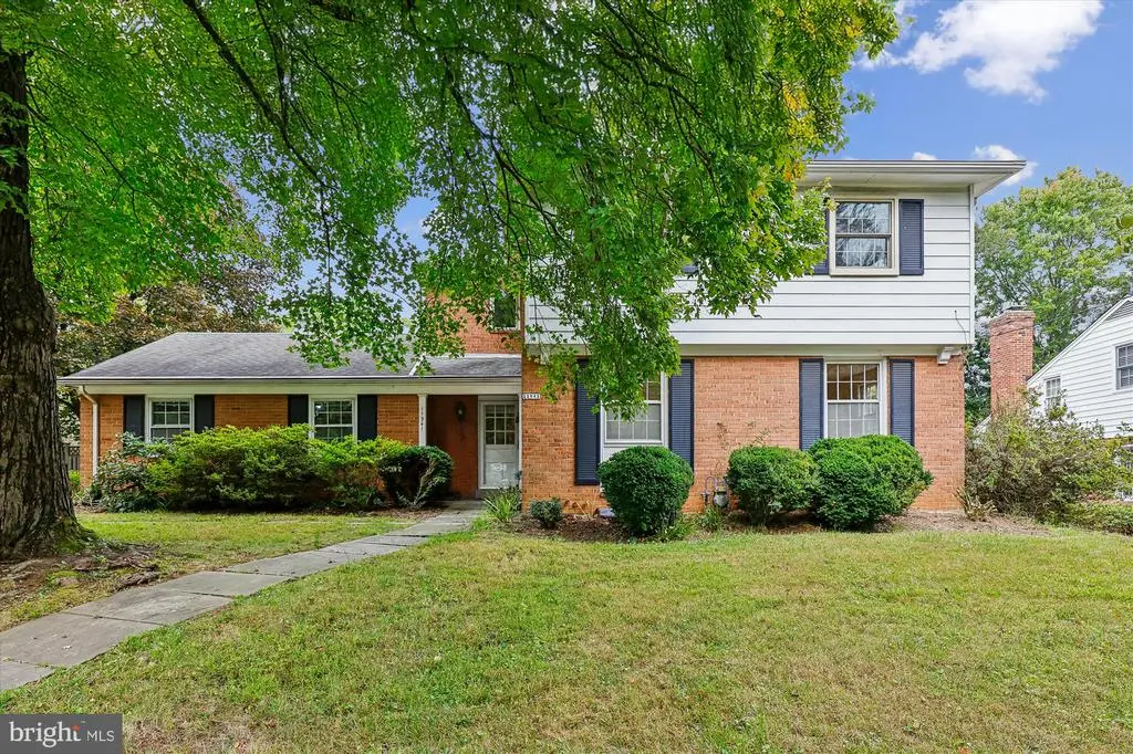 11941 Goya Dr, Potomac