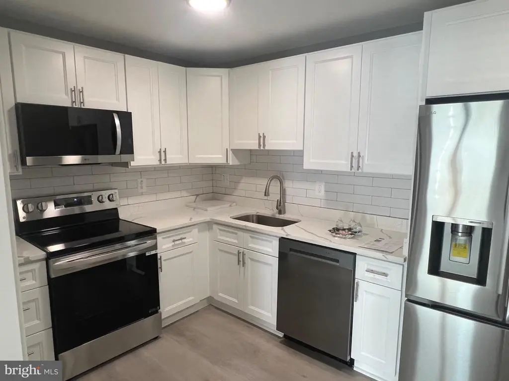 9422 Windpine Rd #9422, Middle River