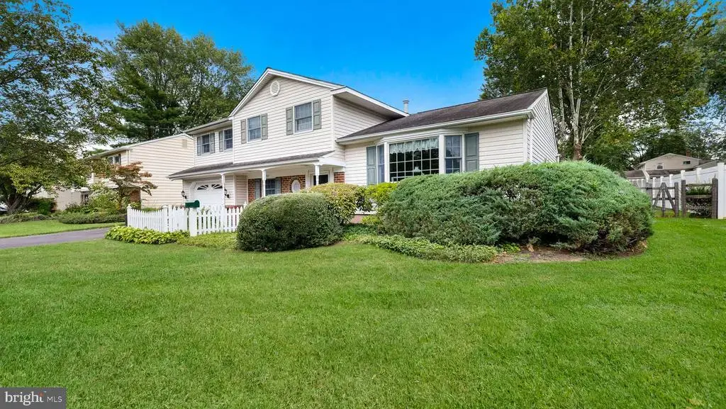 1067 Log College Dr, WARMINSTER
