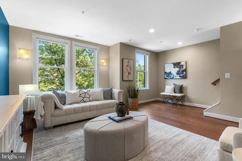 1346 Monroe St Nw #b, WASHINGTON