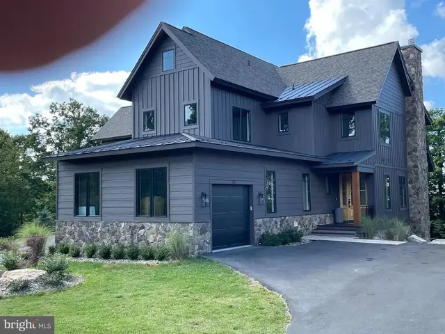 142 Ridge Run Rd, Mc Henry