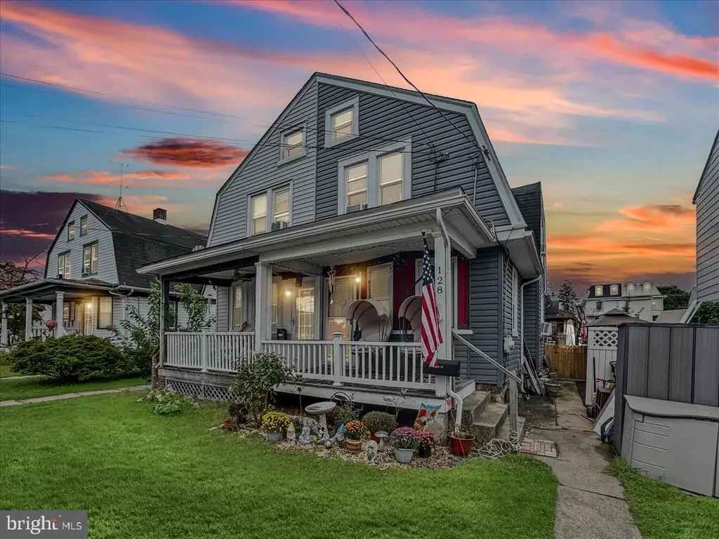 128 N 4th St, Oxford