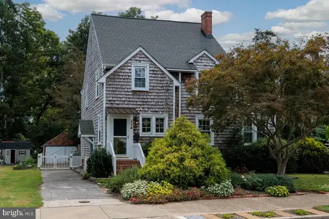 114 Belvedere Ave, Cambridge