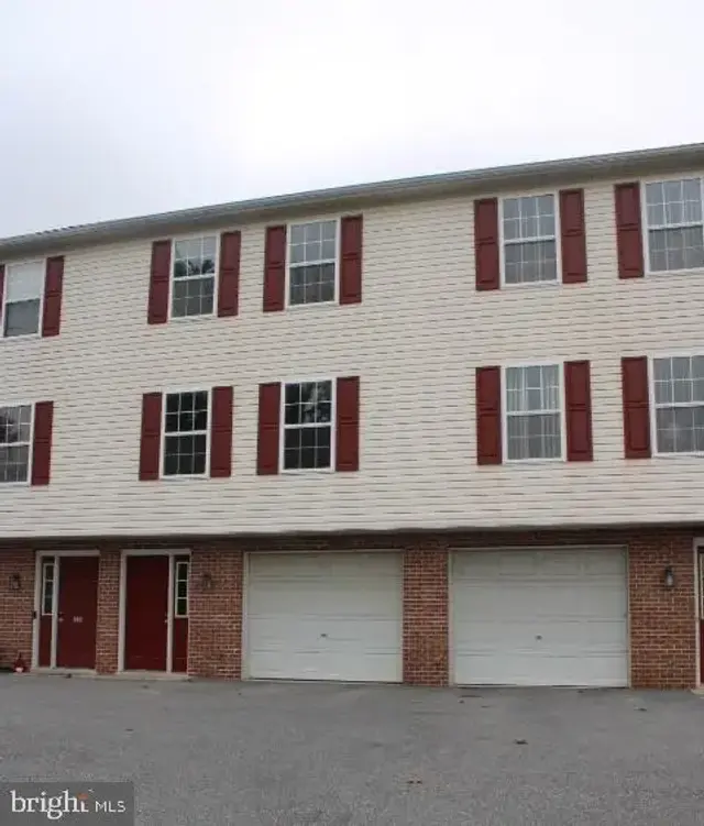 231 Olney Rd, Dallastown