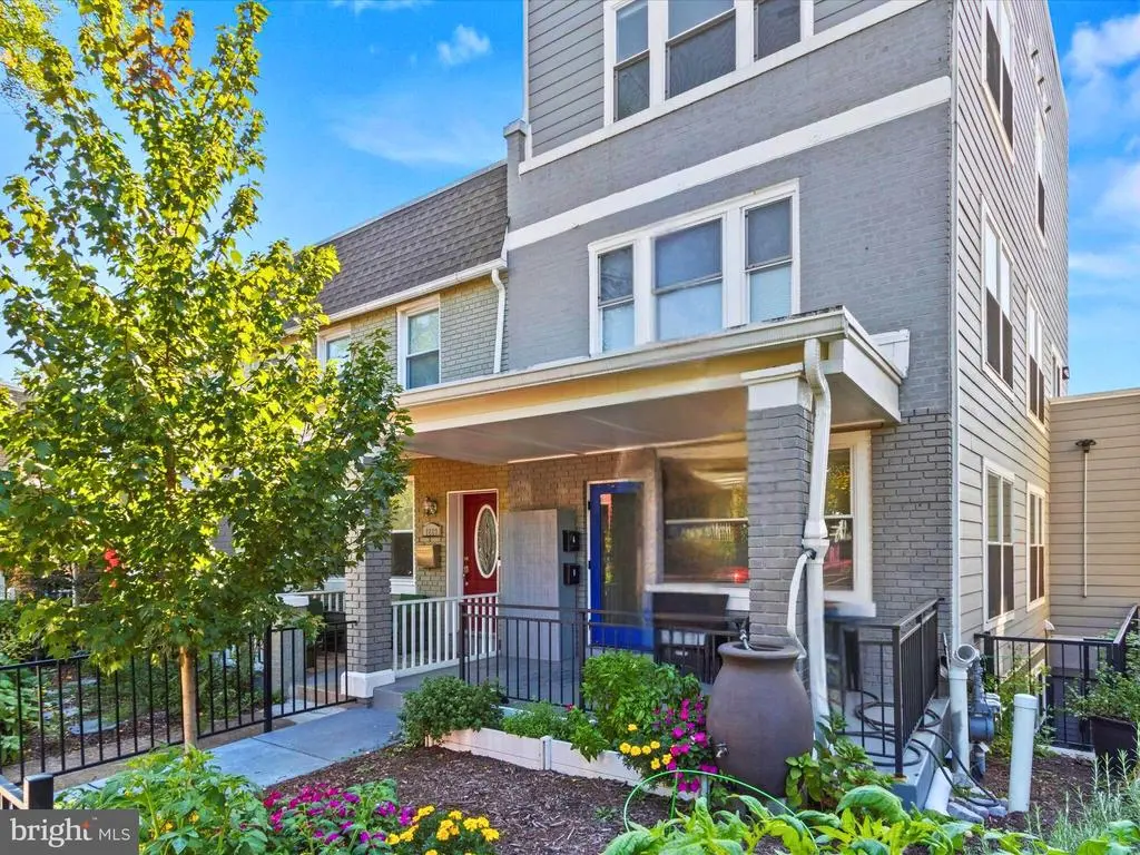 1267 Penn St Ne #b, WASHINGTON