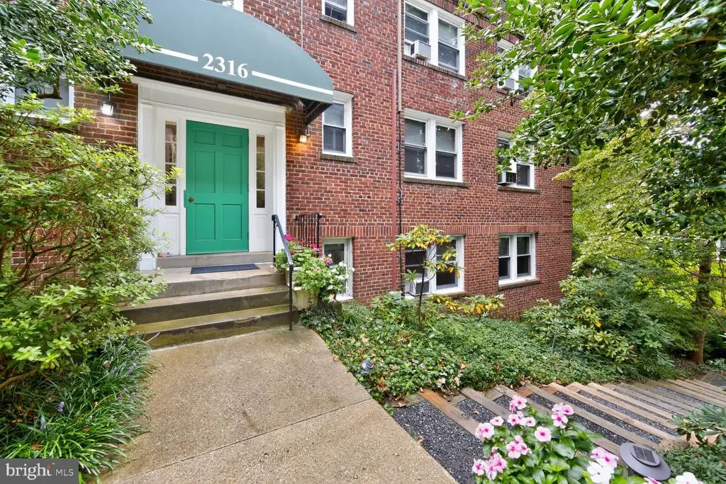 2316 40th Pl Nw #103, WASHINGTON