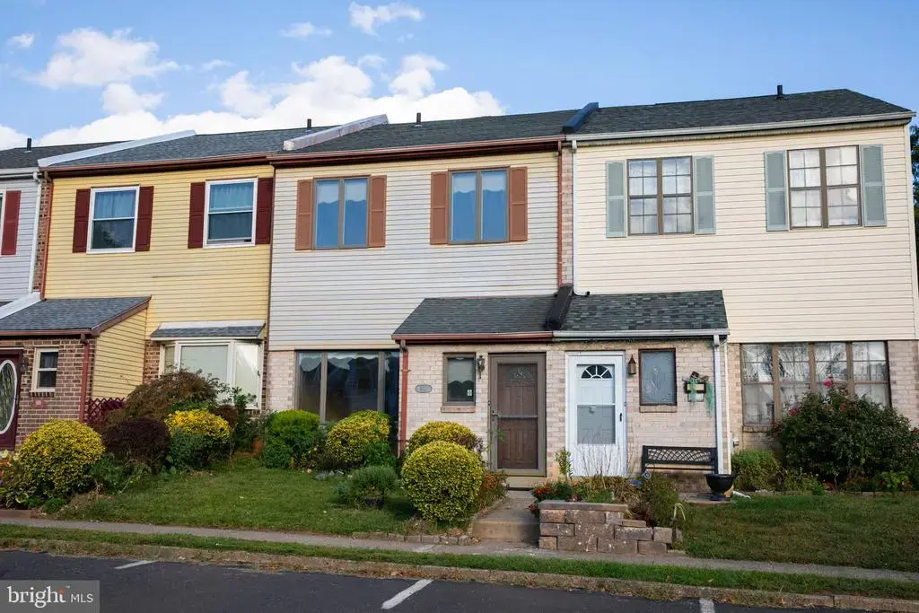 5111 Euston Ct, BENSALEM