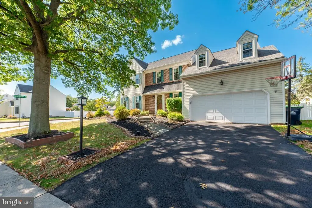 145 Bayberry Dr, ROYERSFORD