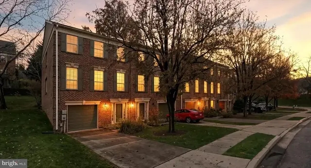12 Mayapple Ct, Towson
