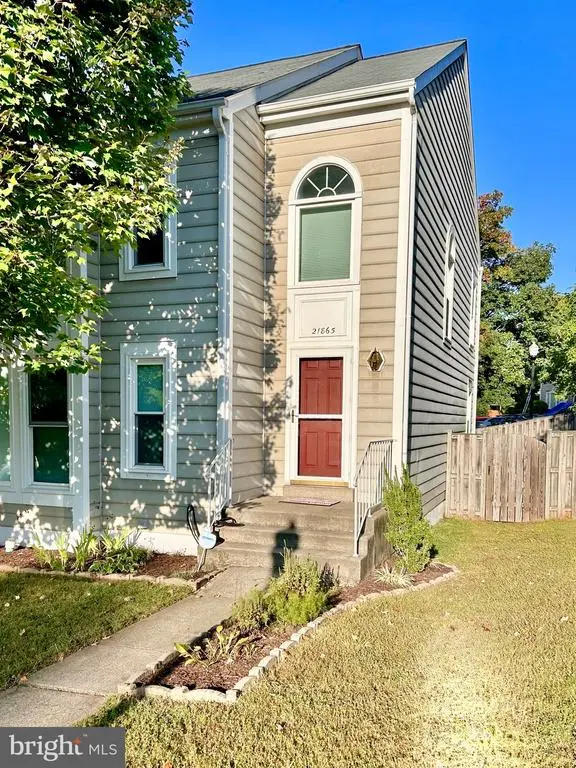 21865 Broadleaf Sq, STERLING