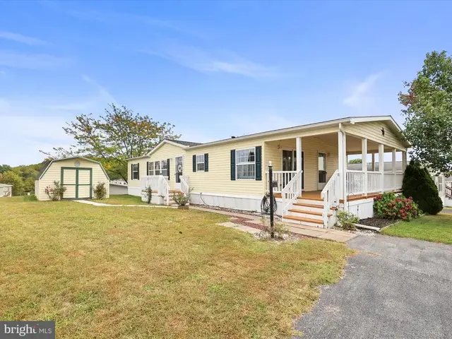 53 Raptor Dr, Hanover