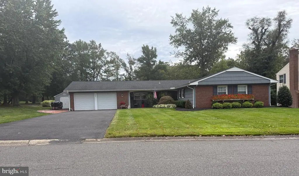 150 Country Club Rd, WILLINGBORO