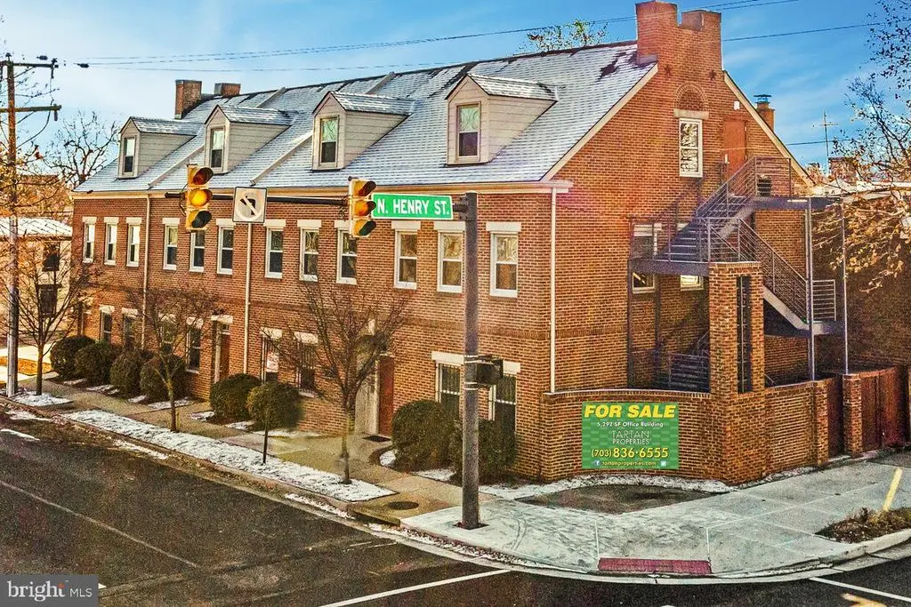 1020 Princess St, ALEXANDRIA