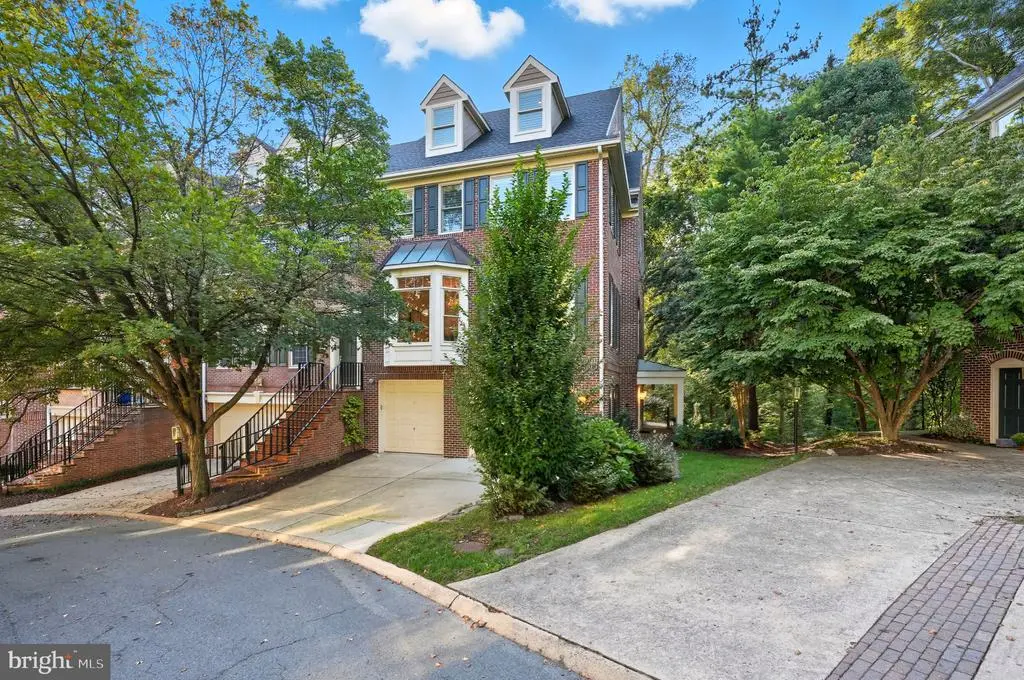 2124 21st Rd N, ARLINGTON