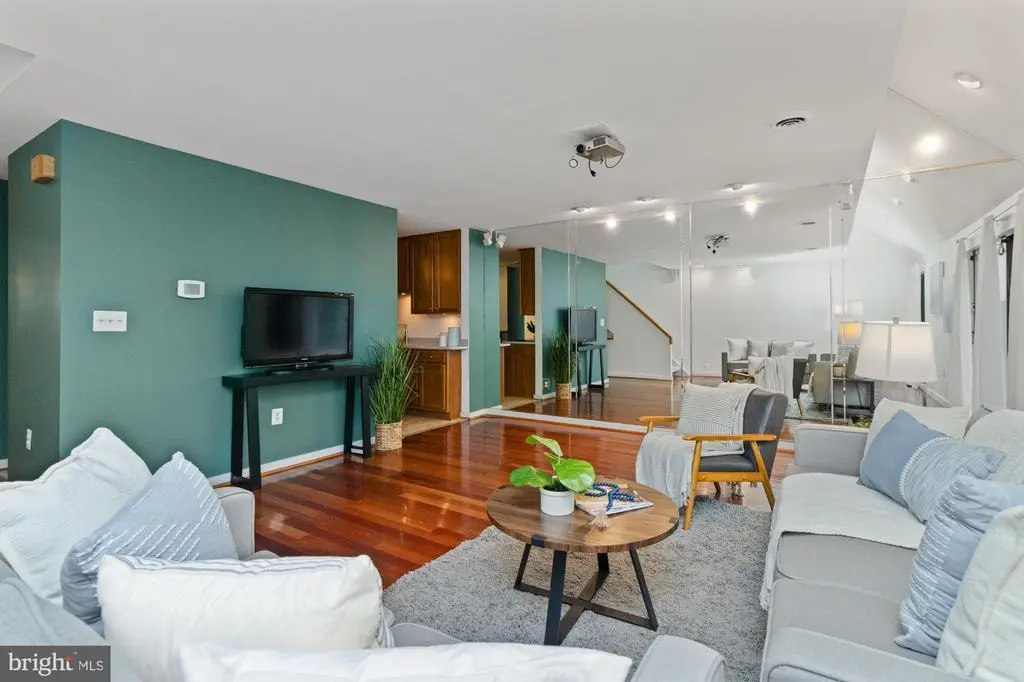 2214 Clove Ter, BALTIMORE