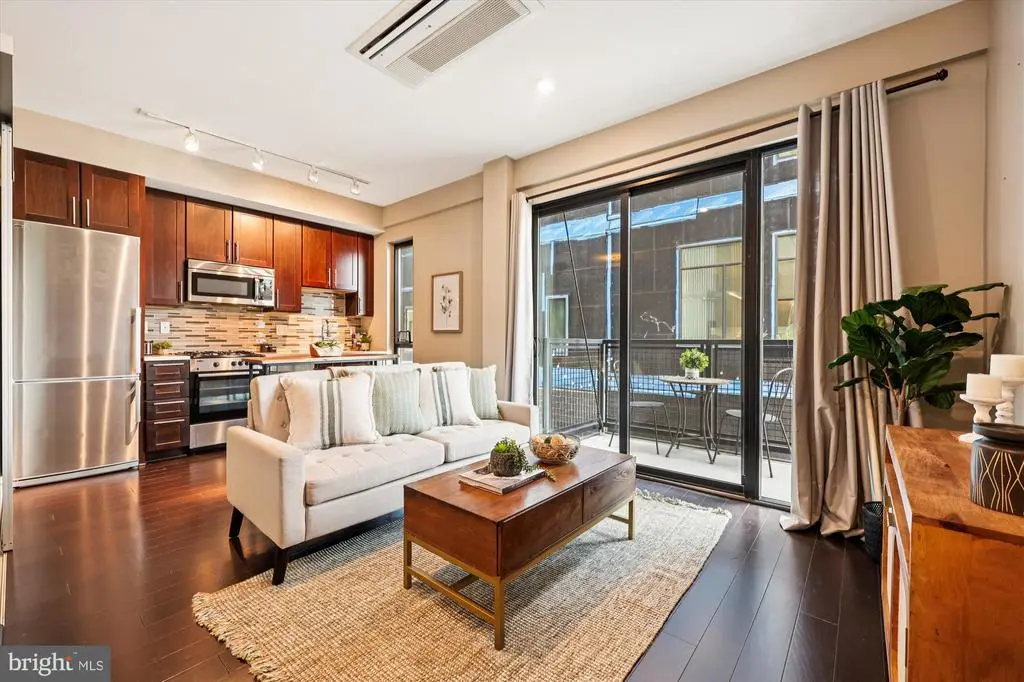 1320 Fenwick Ln #203, Silver Spring