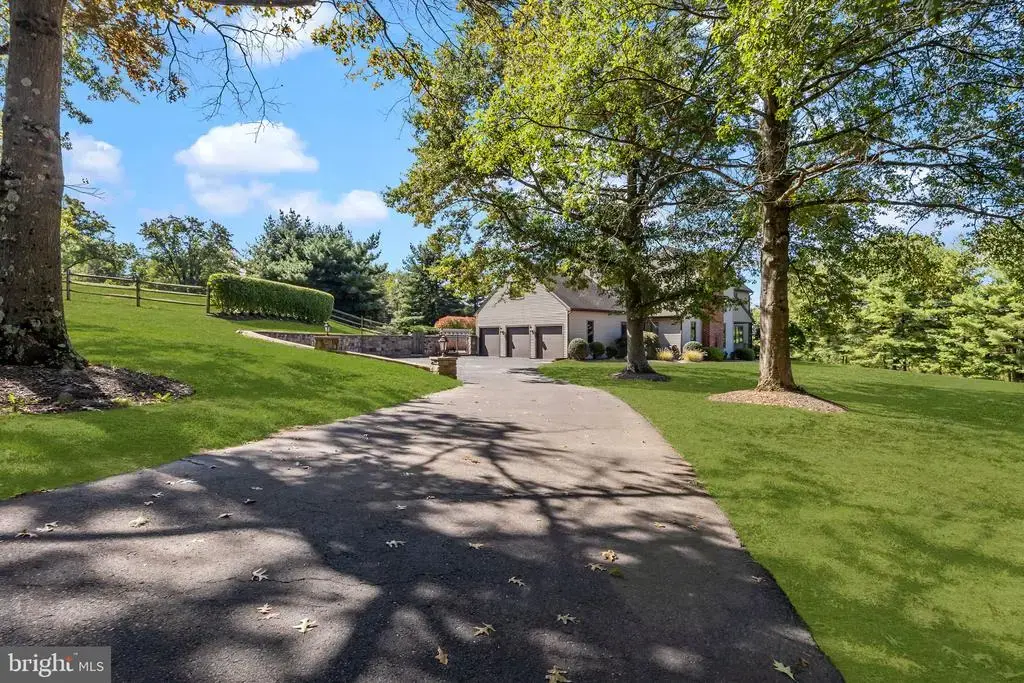 1101 Deerfield Ln, DOYLESTOWN