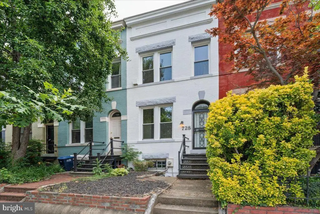 728 13th St Se, WASHINGTON