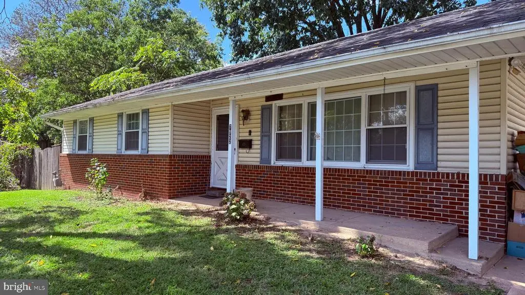 7922 Crain Hwy S, Glen Burnie