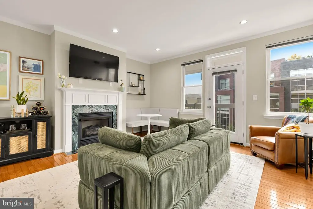 2004 11th St Nw #436, Washington