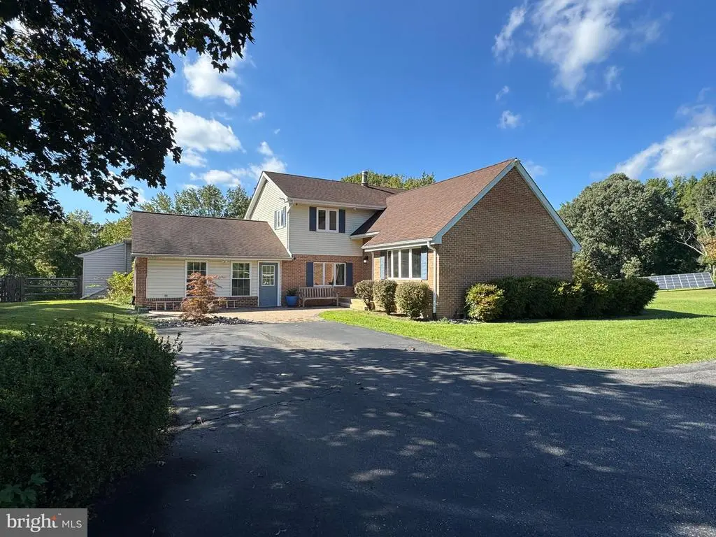 3010 New Enterprise Ct, HUNTINGTOWN