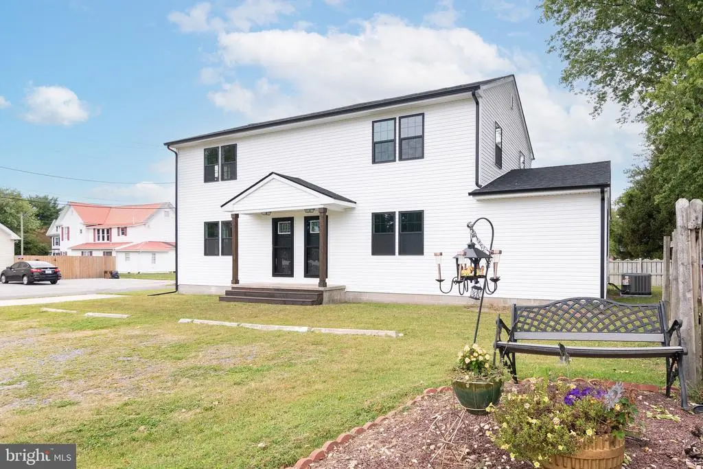 105 E Adams St, GEORGETOWN