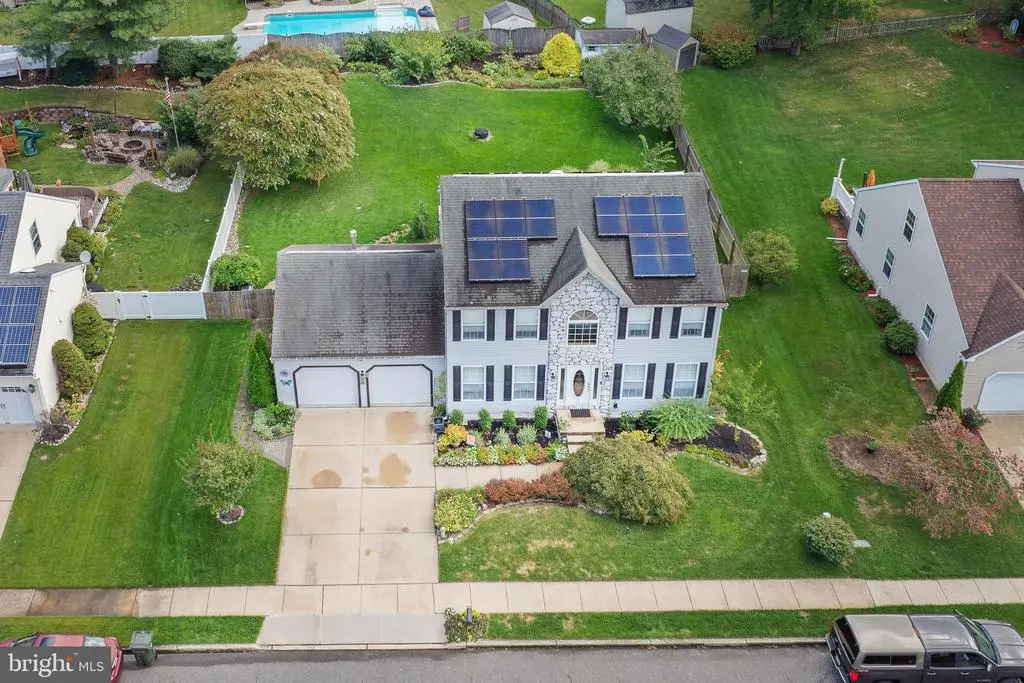 90 Candlewood Dr, MANTUA