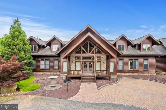 11501 Popes Head Rd, Fairfax