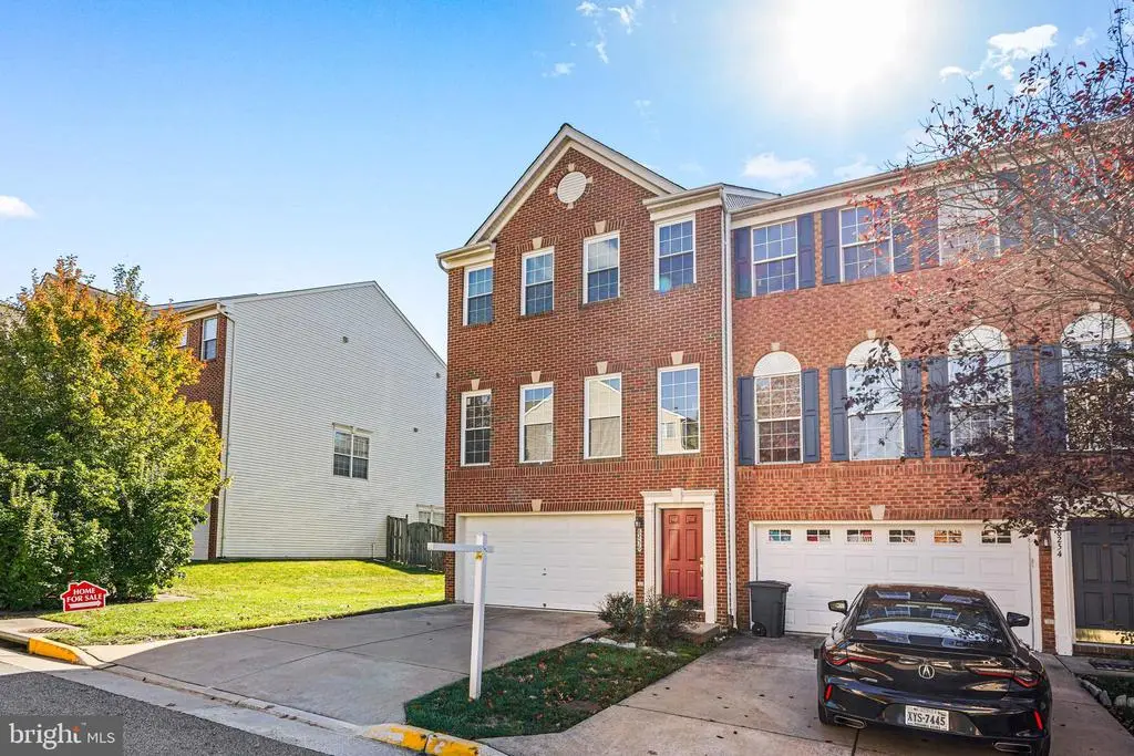 8256 Shannons Landing Way, LORTON