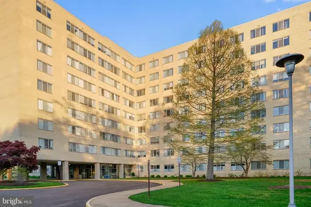 6641 Wakefield Dr #405, Alexandria