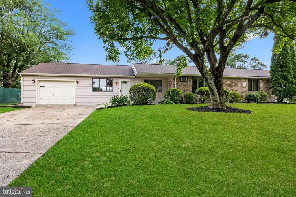1100 Wayland Ave, BENSALEM