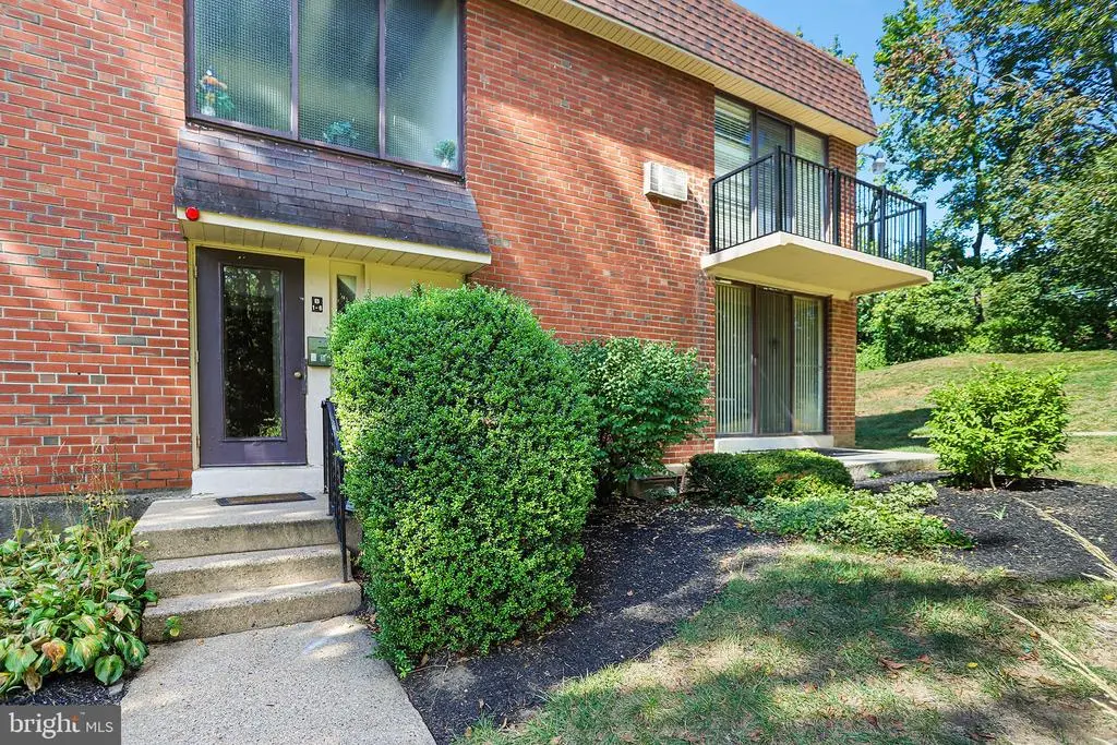 100 E Glenolden Ave #b-6, Glenolden