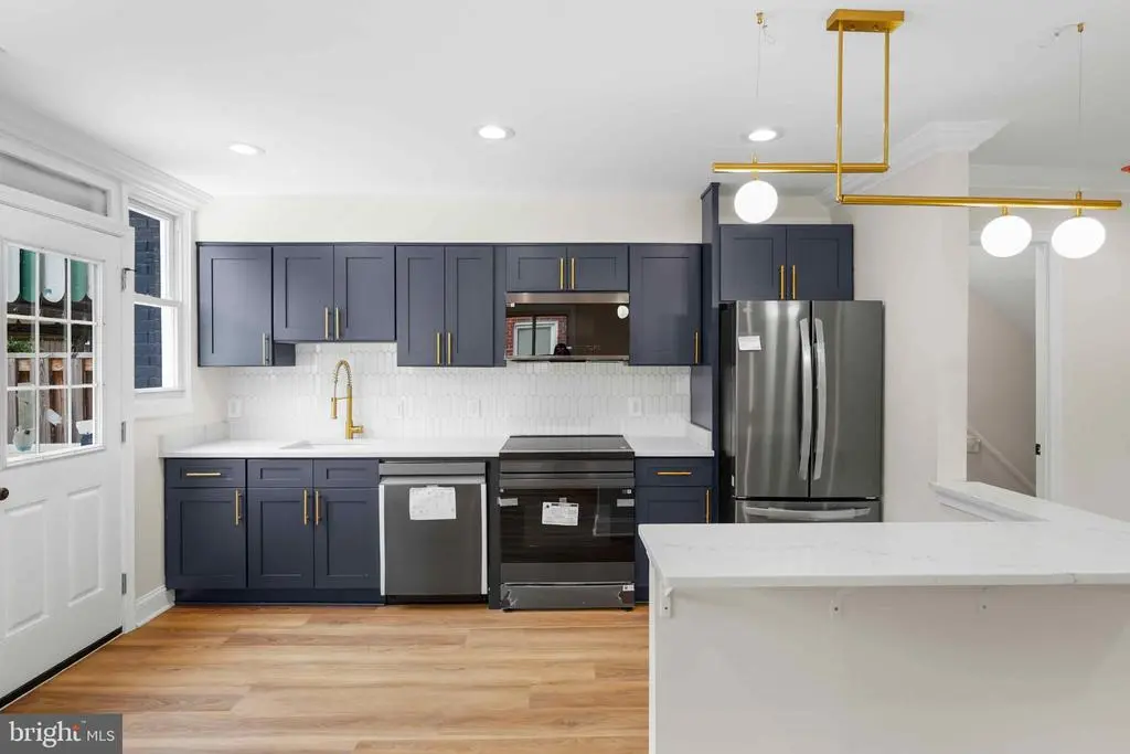 4649 H St Se, WASHINGTON