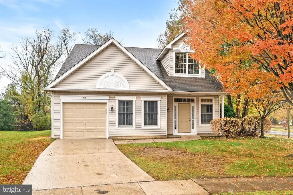 213 Homestead Cir, COLUMBUS