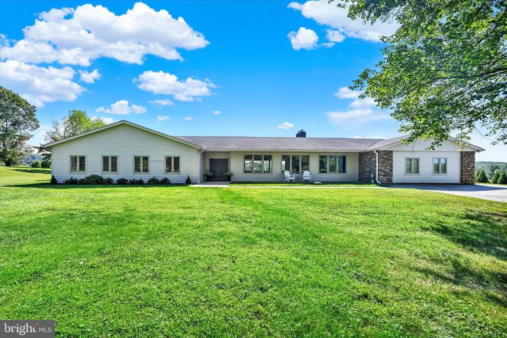 3 Windy Farms Ct, Phoenix