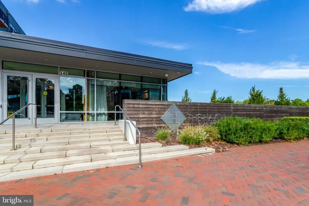 145 Riverhaven Dr #416, Oxon Hill