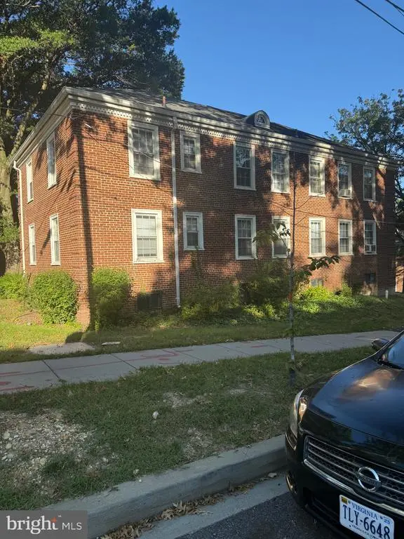 2711 Terrace Road Se #301, WASHINGTON