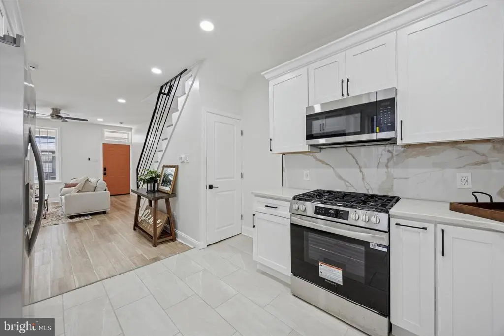 1526 N Hollywood St, PHILADELPHIA